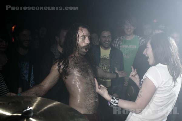 MONOTONIX - 2009-12-08 - PARIS - Point Ephemere - 